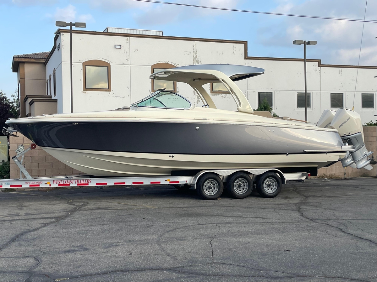 2024 Chris-Craft Launch 31 GT - Sold Boat