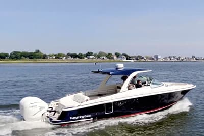 BOATZON | Chris Craft Launch 35 GT 2020