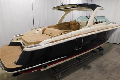 BOATZON | Chris-Craft Launch 35 GT 2021 BOATZON | Chris-Craft Launch 35 GT 2021