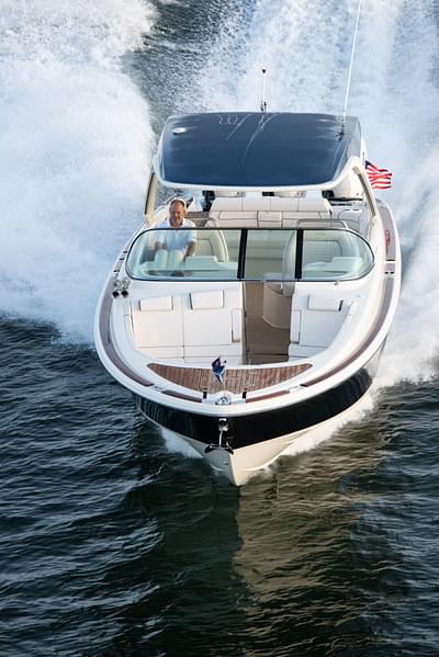 BOATZON | Chris-Craft Launch 35 GT 2025