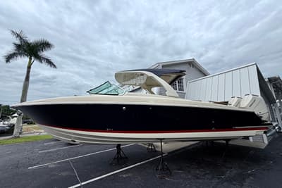BOATZON | Chris-Craft Launch 35 GT OB 2027
