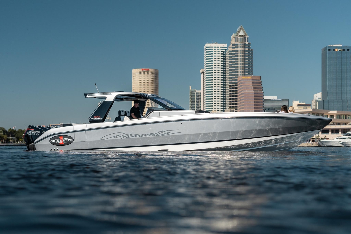 2022 Cigarette 41 Nighthawk - Sold Boat