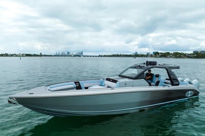 BOATZON | Cigarette 41 Nighthawk 2026