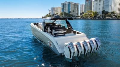 BOATZON | Cigarette 42 Auroris 2022