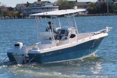 BOATZON | Clearwater 2200 Center Console 2023