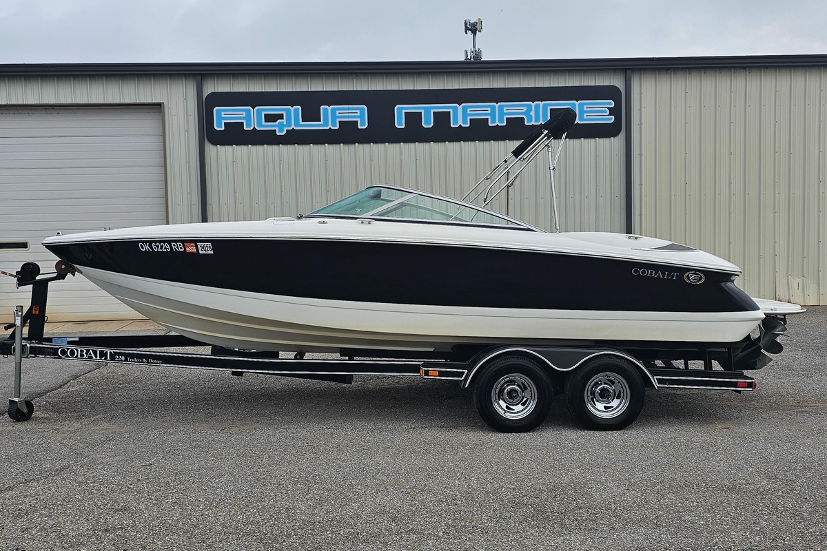 2003 Cobalt 220 - Sold Boat