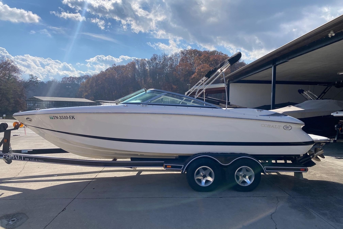 2004 Cobalt 220 - Sold Boat