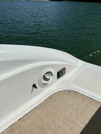 BOATZON | Cobalt 222 2010 BOATZON | Cobalt 222 2010