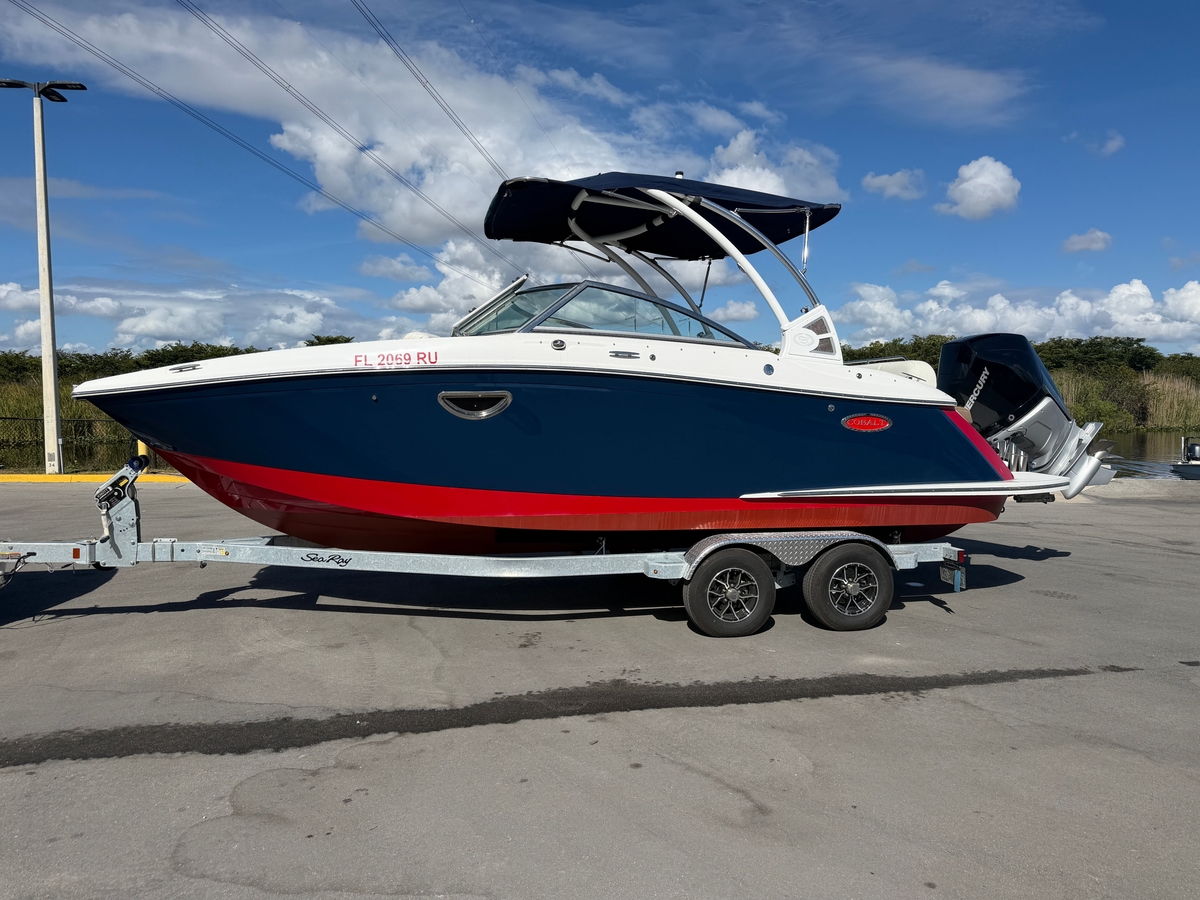 2019 Cobalt 23SC - Sold Boat