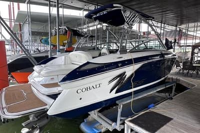 BOATZON | Cobalt 242 WSS 2011 BOATZON | Cobalt 242 WSS 2011