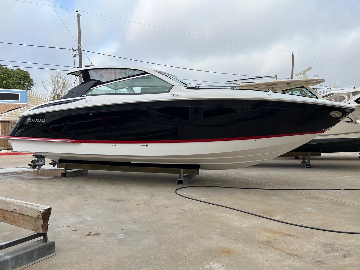 2018 Cobalt A36 - Sold Boat