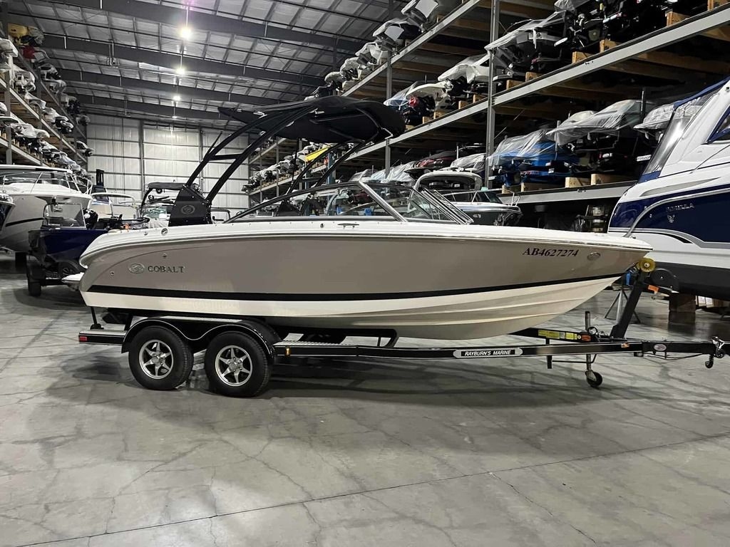 2015 Cobalt Boats 200 - Sold Boat