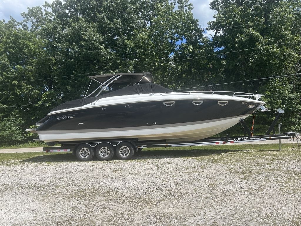 2006 Cobalt Boats 323 - Sold Boat