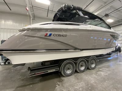 BOATZON | Cobalt Boats A36BR 2022