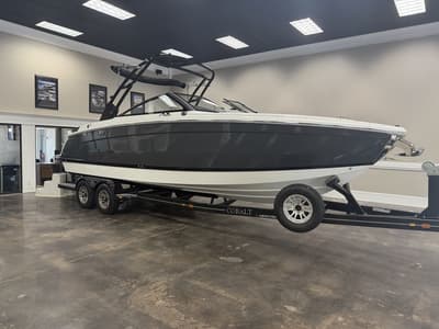 BOATZON | Cobalt Boats R8 2027