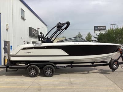 BOATZON | Cobalt Boats CS23 Surf 2025