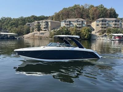 BOATZON | Cobalt Boats R30 2025