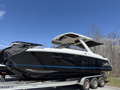 BOATZON | Cobalt Boats R31 Sterndrive 2026