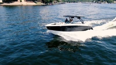 BOATZON | Cobalt Boats R33 2022