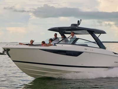 BOATZON | Cobalt Boats R35 2027