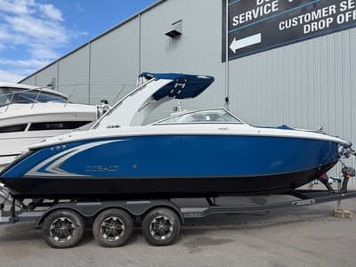 BOATZON | Cobalt Boats R7 Surf 2021