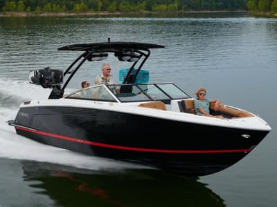 BOATZON | Cobalt Boats R8 2026