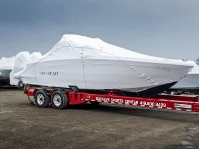 BOATZON | Cobalt Boats R8 Outboard 2026