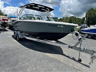 BOATZON | Cobalt CS23 Surf 2019 BOATZON | Cobalt CS23 Surf 2019