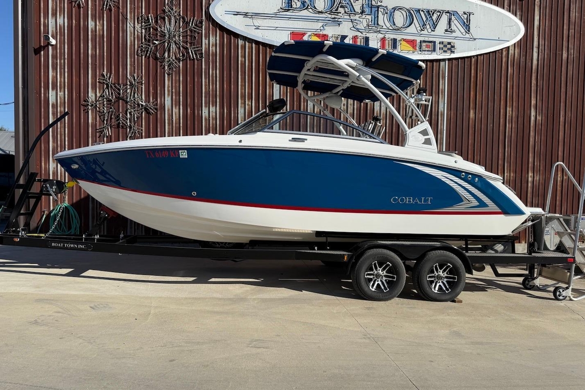 2021 Cobalt R3 Surf - Sold Boat