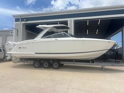 BOATZON | Cobalt R33 OB 2025