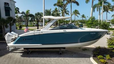 BOATZON | Cobalt R33 Outboard 2022 BOATZON | Cobalt R33 Outboard 2022