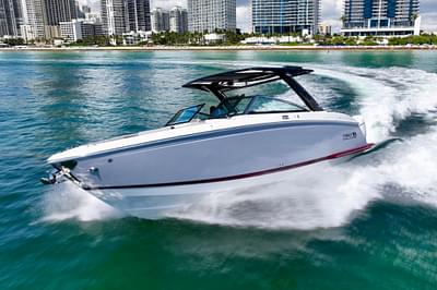 BOATZON | Cobalt R33 Outboard 2025 BOATZON | Cobalt R33 Outboard 2025