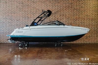 BOATZON | Cobalt R4 2024 BOATZON | Cobalt R4 2024