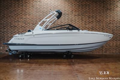 BOATZON | Cobalt R4 2025 BOATZON | Cobalt R4 2025