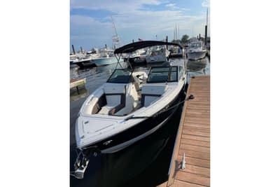 BOATZON | Cobalt R4 Outboard 2022