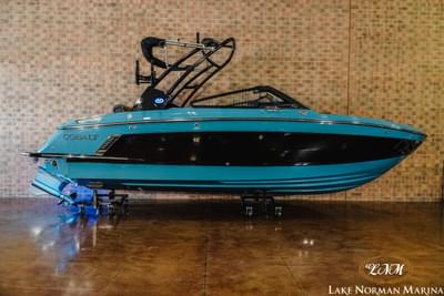 BOATZON | Cobalt R4 Surf 2026