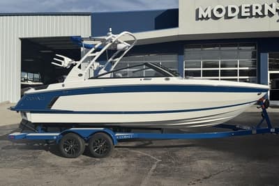 BOATZON | Cobalt R4 Surf 2026