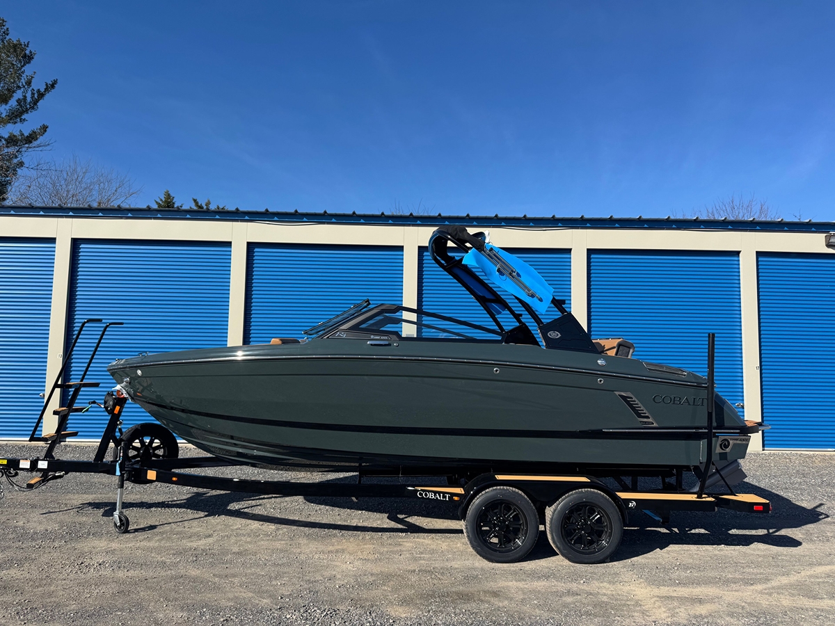 2027 Cobalt R4 Surf - Sold Boat