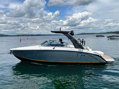 BOATZON | Cobalt R5 Surf 2019