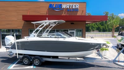 BOATZON | Cobalt R6 Outboard 2022