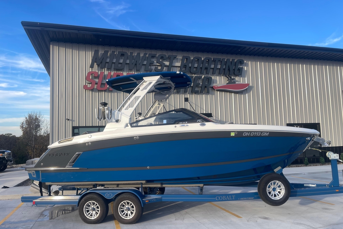 2023 Cobalt R6 Surf - Sold Boat