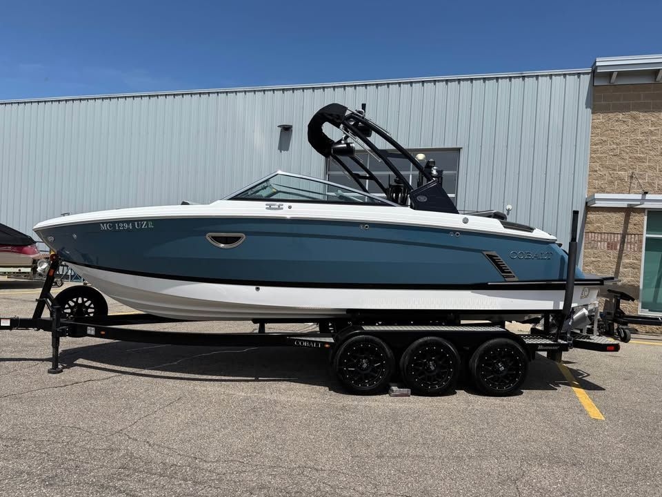 2024 Cobalt R6 Surf - Sold Boat