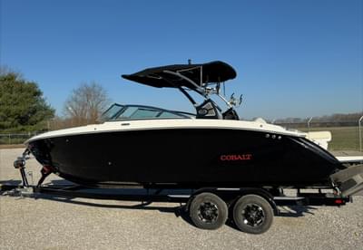BOATZON | Cobalt R7 Surf 2020 BOATZON | Cobalt R7 Surf 2020