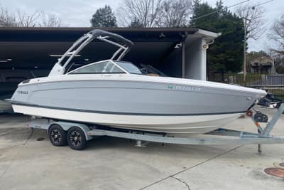 BOATZON | Cobalt R8 2022 BOATZON | Cobalt R8 2022