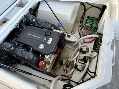 BOATZON | Cobalt R8 SURF 2022