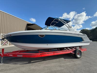 BOATZON | Cobalt R8 Surf 2022