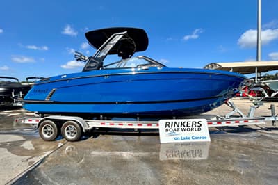 BOATZON | Cobalt R8 Surf 2027