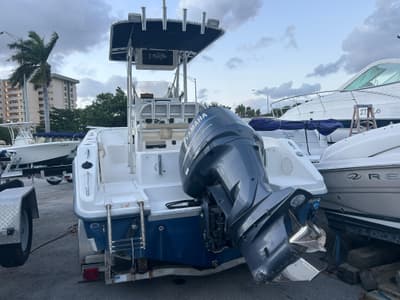 BOATZON | Cobia 216 Center Console 2009 BOATZON | Cobia 216 Center Console 2009