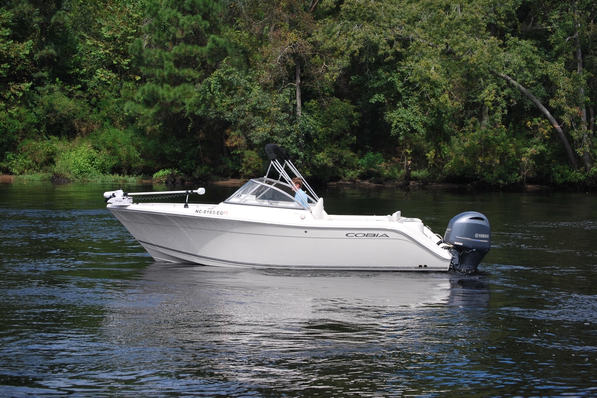 2015 Cobia 220 Dual Console - Sold Boat