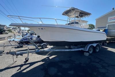 BOATZON | Cobia 224 Center Console 2000